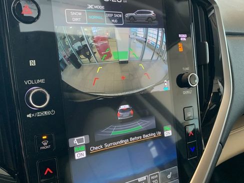 Certified 2023 Subaru Ascent Limited w/ Technology Package image 9