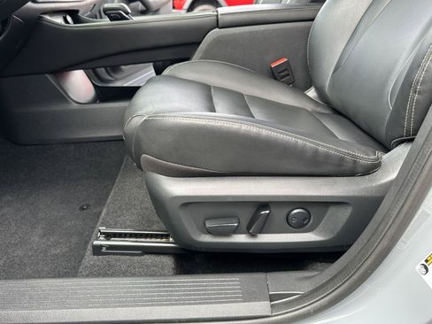 Used 2021 Nissan Rogue SL FWD image 25