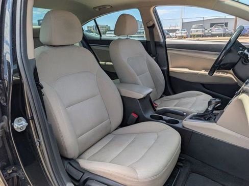 Used 2018 Hyundai Elantra Value Edition FWD image 25