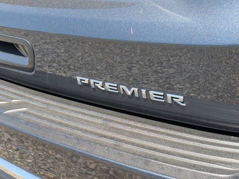 Used 2021 Chevrolet Tahoe Premier w/ Premium Package AWD/4WD image 6