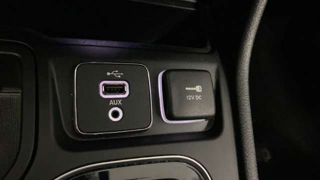 Used 2019 Jeep Cherokee Limited FWD image 32