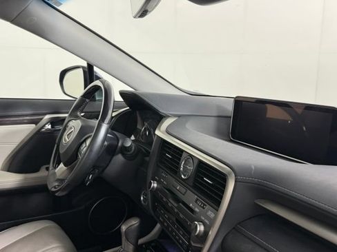 Used 2016 Lexus RX 450h AWD image 34