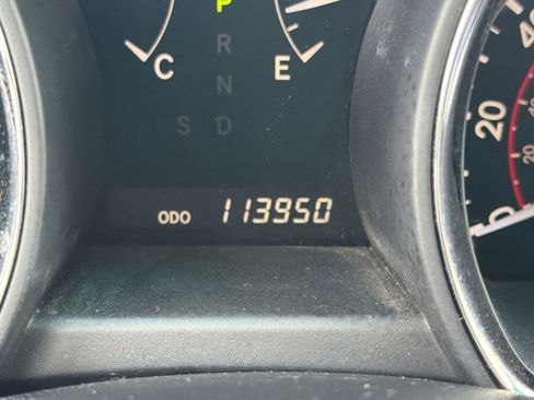 Used 2012 Toyota Highlander Limited w/ Tow Pkg image 19