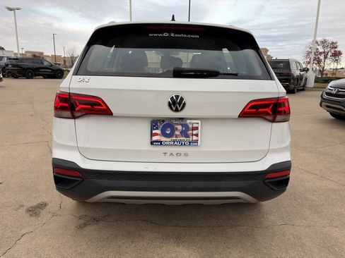 Used 2024 Volkswagen Taos S image 5