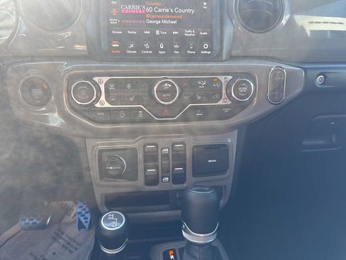 Used 2021 Jeep Wrangler Unlimited Sport AWD/4WD image 27