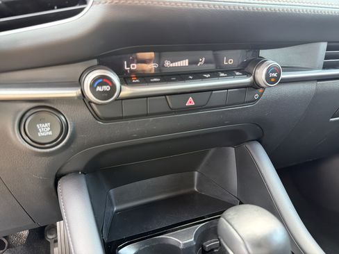 Used 2025 MAZDA MAZDA3 s Sport FWD image 7