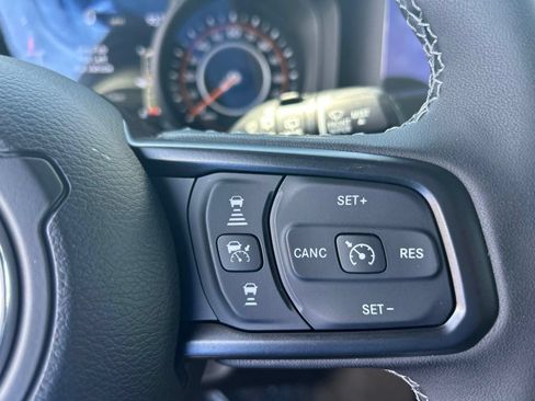 Used 2025 Jeep Wrangler Unlimited Sport AWD/4WD image 43