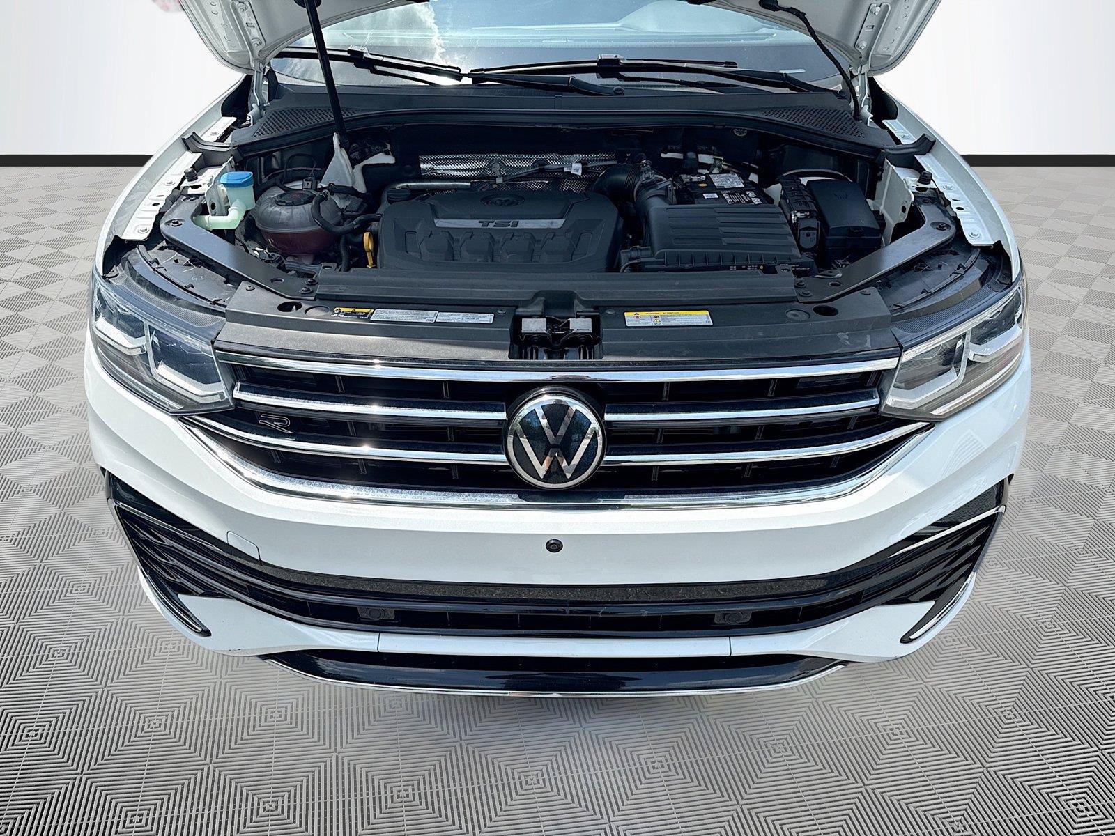 Used 2022 Volkswagen Tiguan SEL R-Line AWD/4WD image 31