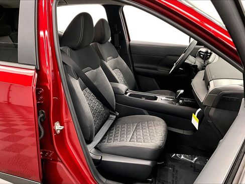New 2026 Nissan Kicks SV FWD image 34