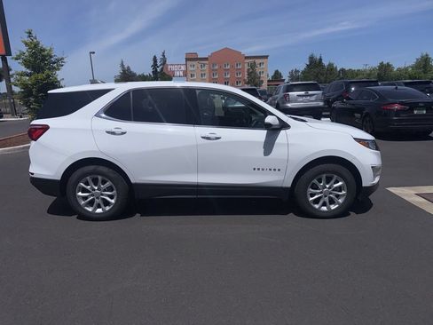 Used 2018 Chevrolet Equinox LT AWD/4WD image 6
