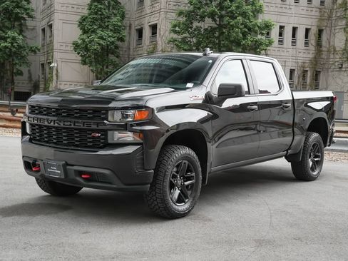 Used 2019 Chevrolet Silverado 1500 Custom Trail Boss w/ Custom Convenience Package AWD/4WD image 1