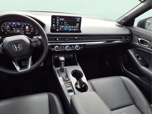 Used 2025 Honda Civic Sport image 16
