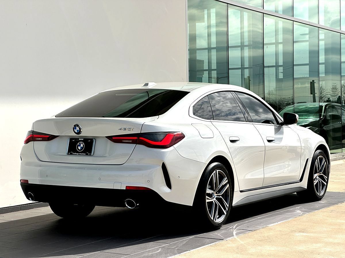 New 2026 BMW 430i w/ Parking Assistance Package RWD image 4