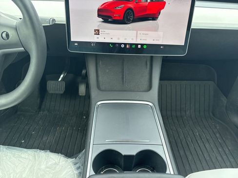 Used 2023 Tesla Model Y Long Range AWD/4WD image 14