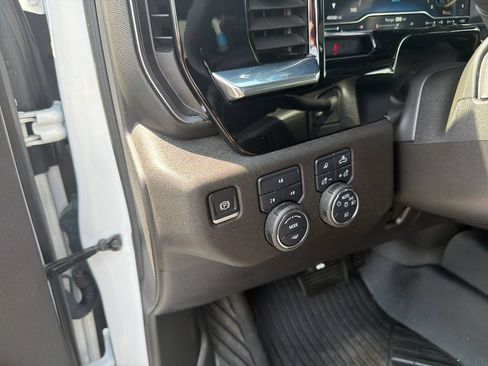 Used 2025 Chevrolet Silverado 2500 LT w/ Trail Boss Package AWD/4WD image 17