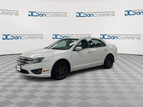 Used 2010 Ford Fusion SE image 4