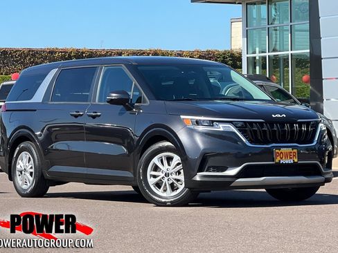 Certified 2022 Kia Carnival LX image 1