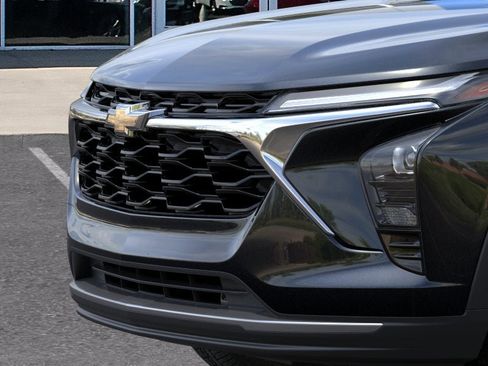 New 2026 Chevrolet Trax LT FWD image 32