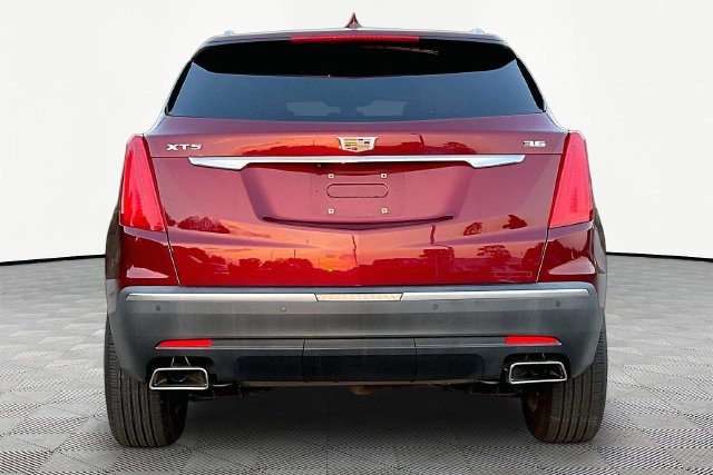 Used 2018 Cadillac XT5 FWD image 5