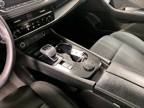 Certified 2023 Nissan Rogue S image 20