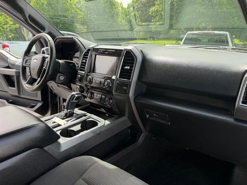 Used 2016 Ford F150 XLT w/ Equipment Group 302A Luxury AWD/4WD image 15