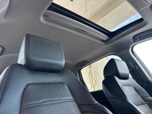 Used 2017 Honda CR-V Touring image 18