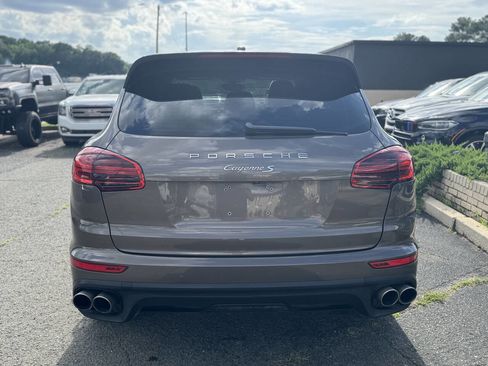 Used 2016 Porsche Cayenne S w/ Premium Plus Package image 8