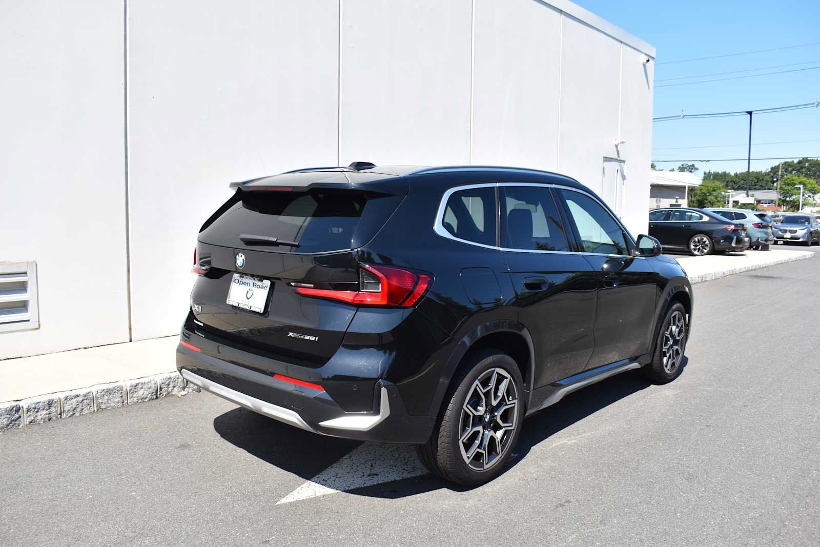 Used 2025 BMW X1 xDrive28i w/ Convenience Package AWD/4WD image 6