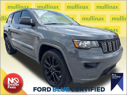 Used 2020 Jeep Grand Cherokee Altitude AWD/4WD image 1