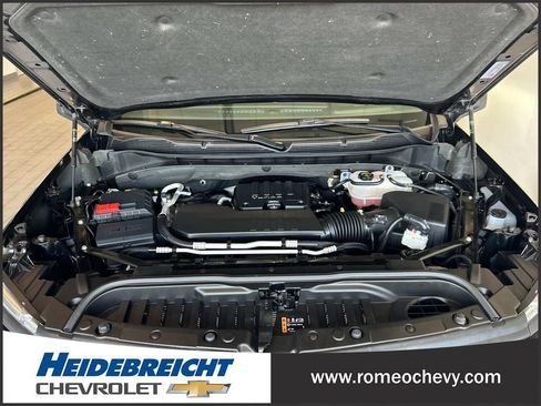 Used 2024 Chevrolet Silverado 1500 LT Trail Boss w/ Protection Package AWD/4WD image 9