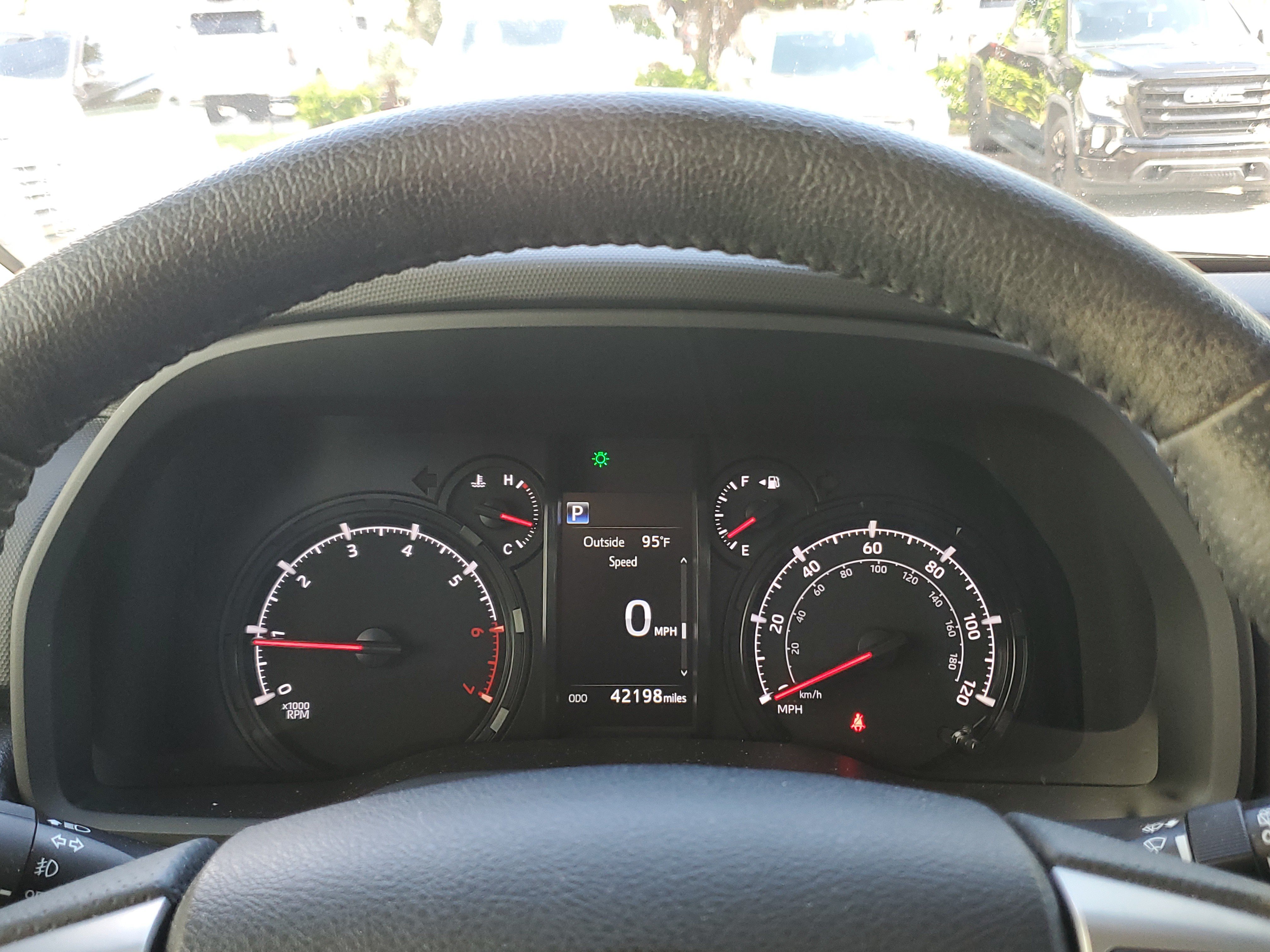 Used 2022 Toyota 4Runner SR5 Premium w/ Moonroof Package RWD image 9