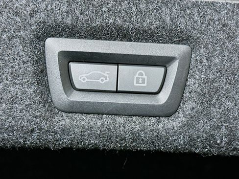 Used 2021 BMW 530i image 30