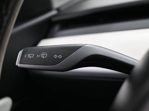 Used 2022 Tesla Model Y Performance AWD/4WD image 17