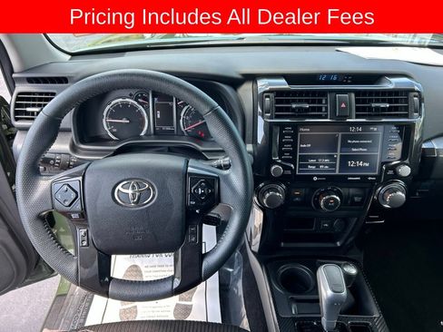 Used 2022 Toyota 4Runner TRD Off-Road AWD/4WD image 5