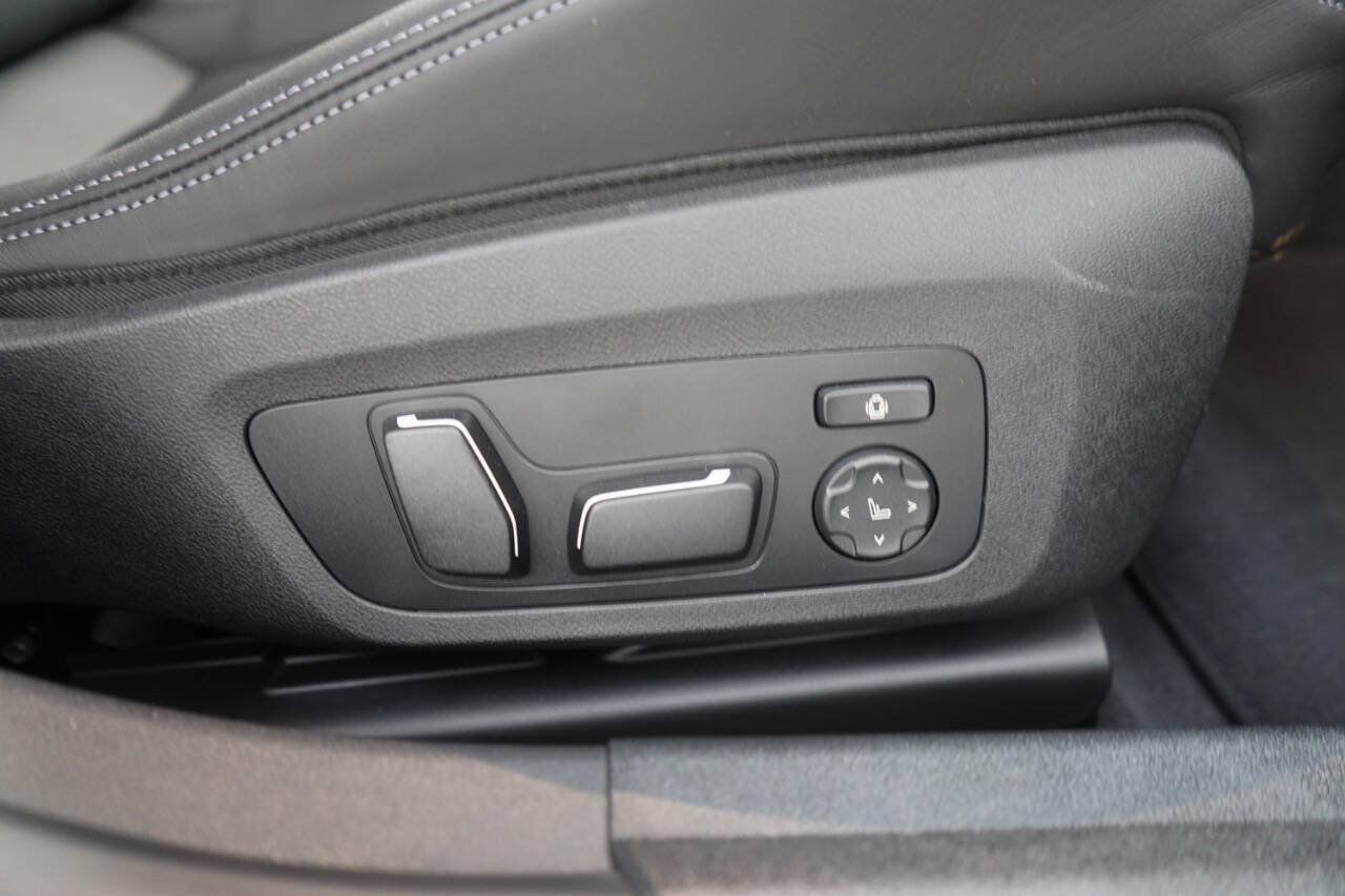 Used 2027 BMW M3 Competition AWD/4WD image 65
