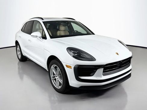 Certified 2026 Porsche Macan AWD/4WD image 7