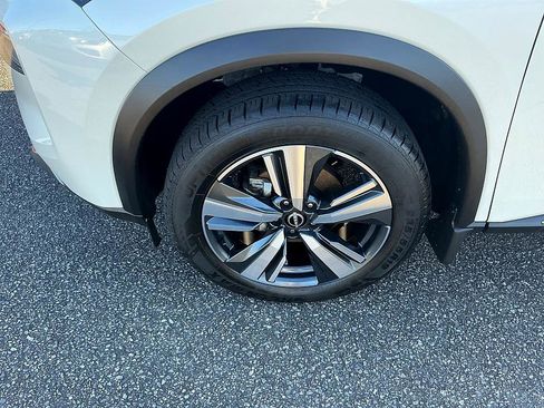 Used 2023 Nissan Rogue SL image 7