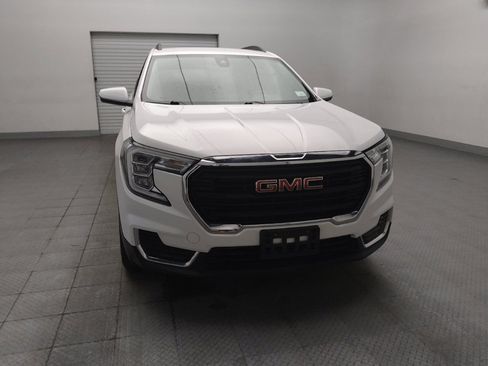 Used 2023 GMC Terrain SLE w/ Driver Convenience Package FWD image 14