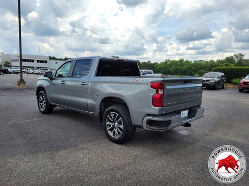 Used 2024 Chevrolet Silverado 1500 LT AWD/4WD image 4