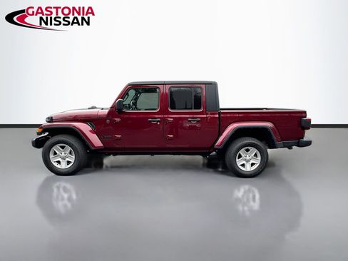 Used 2022 Jeep Gladiator Sport image 5
