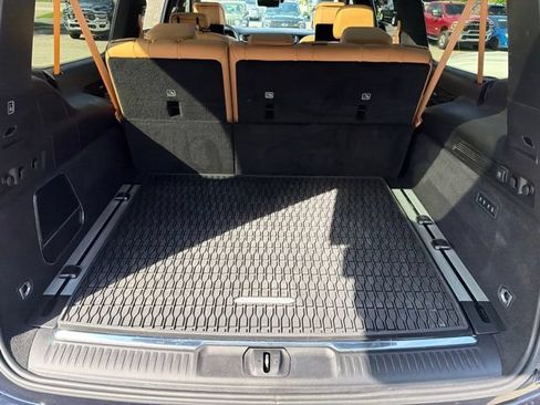 Certified 2024 Jeep Grand Wagoneer L Series III w/ Rear Seat Video Group 1 AWD/4WD image 12