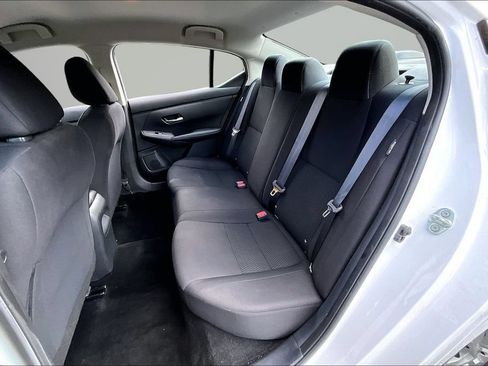 Used 2022 Nissan Sentra S FWD image 25
