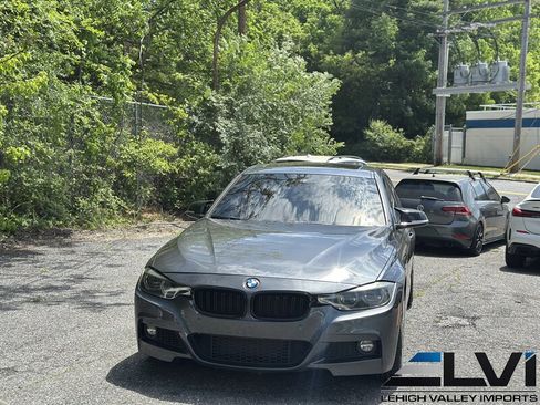 Used 2018 BMW 340i xDrive Sedan AWD/4WD image 4