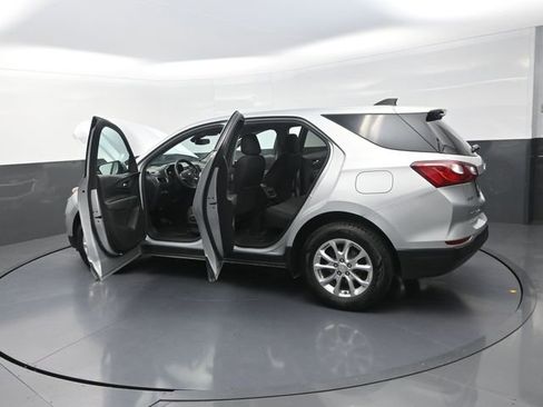 Used 2021 Chevrolet Equinox LT image 22