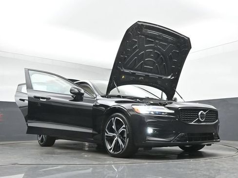 Used 2023 Volvo S60 B5 Ultimate w/ Protection Package Premier FWD image 52