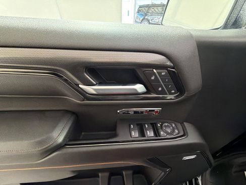 Used 2024 GMC Sierra 1500 AT4 w/ Technology Package image 15