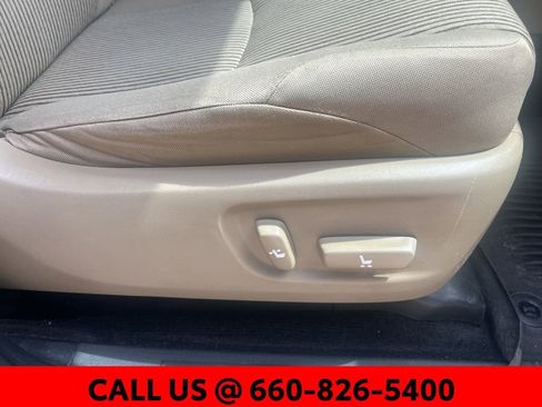 Used 2013 Toyota 4Runner SR5 w/ Convenience Pkg AWD/4WD image 7