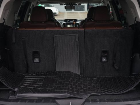 Used 2019 Subaru Ascent Touring w/ Popular Package #3 image 9