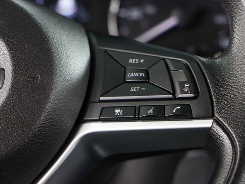 Used 2023 Nissan Kicks SV image 14