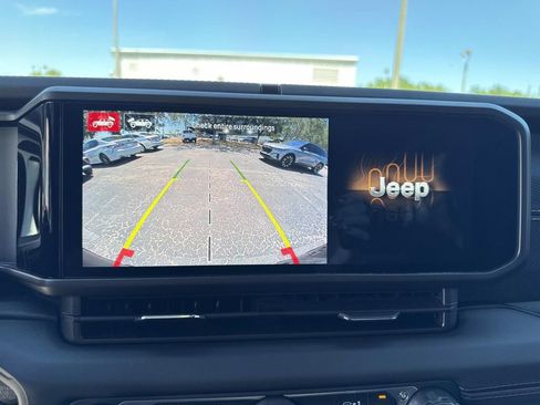 Used 2024 Jeep Wrangler Unlimited Rubicon 392 AWD/4WD image 23